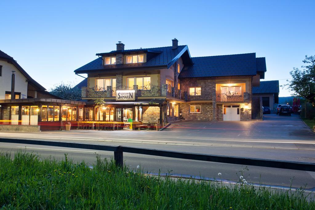 Hotel Samarin Crnomelj ภายนอก รูปภาพ