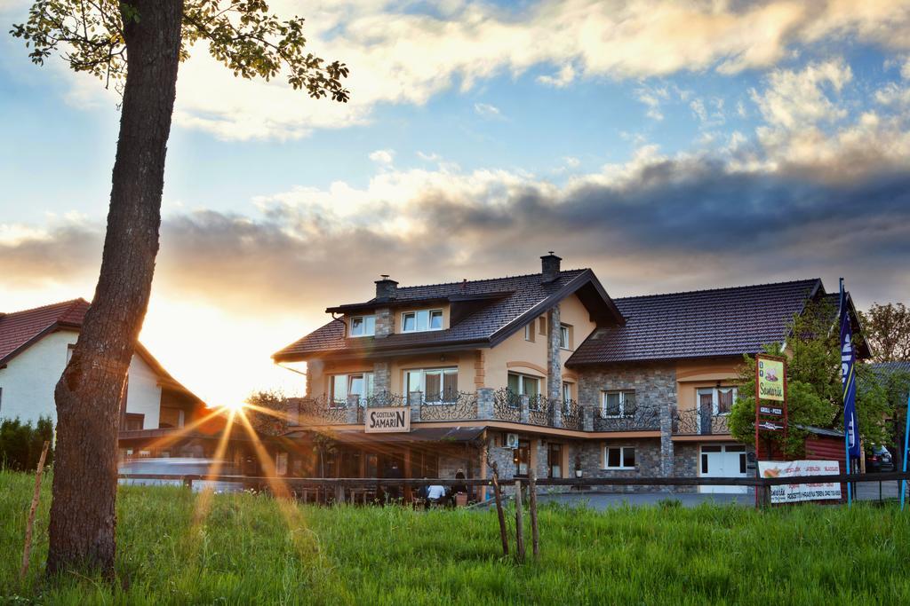 Hotel Samarin Crnomelj ภายนอก รูปภาพ