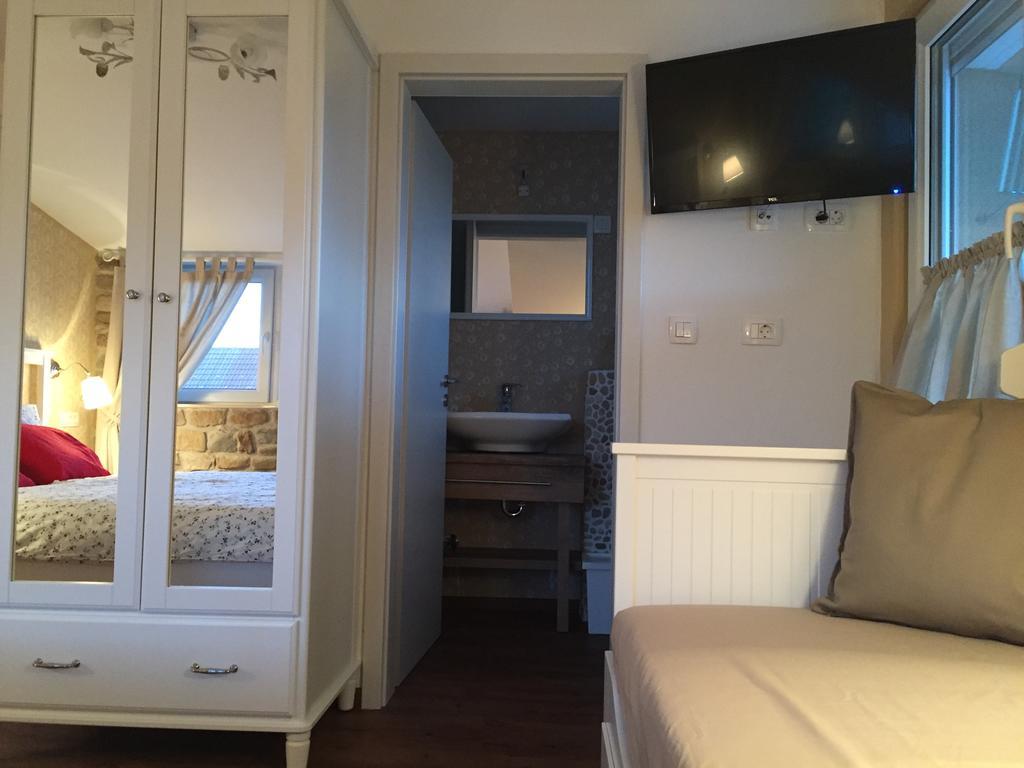 Hotel Samarin Crnomelj ภายนอก รูปภาพ